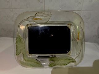 Cornice portafoto decorata con fiori