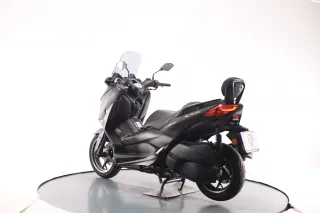 YAMAHA X-MAX 300 2024