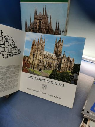 Lote de Postales, guías e imágenes de catedrales, 8 unidades