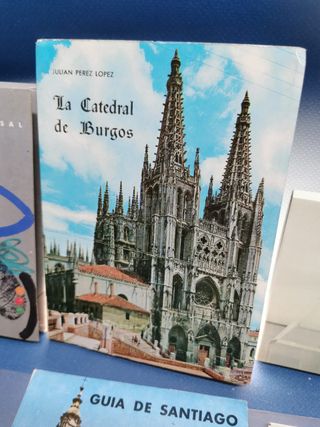 Lote de Postales, guías e imágenes de catedrales, 8 unidades