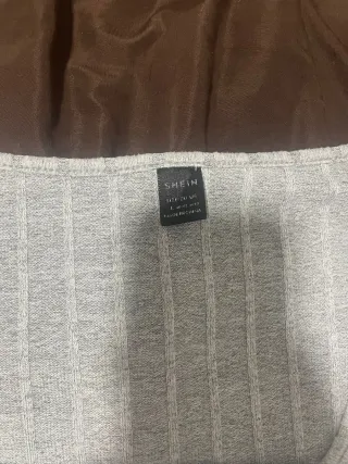 Vestido gris de manga larga