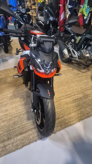 Aprilia tuono 457 nueva