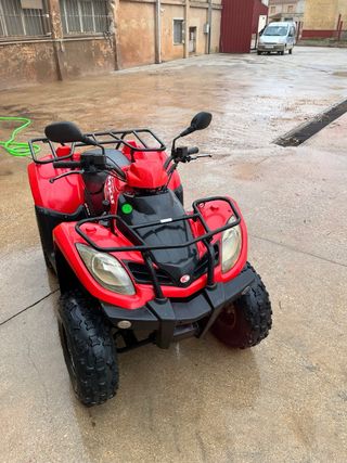 Quad Kymco MXU 250 Rojo