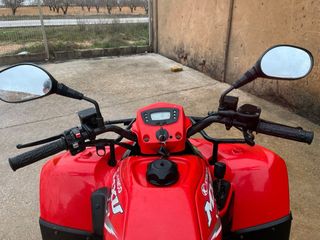 Quad Kymco MXU 250 Rojo