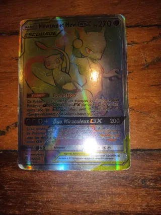 Carta Pokémon GX Mewtwo y Mew