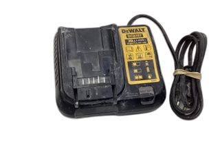 taladro a bateria dewalt dcd796