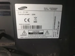 Televisión nueva Led pequeña.