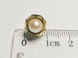 Pendiente Oro 18K Perla 6mm 0.9g Cierre Roscado