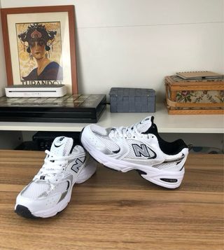 New Balance 530 Talla 38 Plata y Blanco