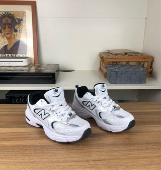 New Balance 530 Talla 38 Plata y Blanco