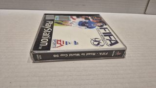 FIFA Road to World Cup 98 PS1