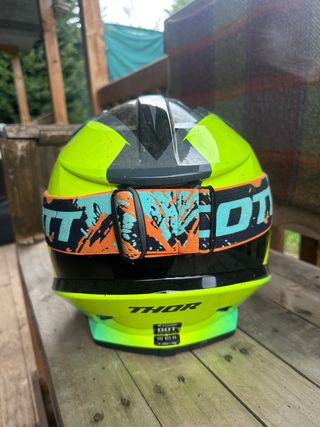 Casco THOR Motocross Gafas Doradas