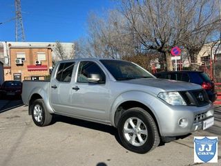 NISSAN Navara 2.5 dCI