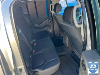 NISSAN Navara 2.5 dCI