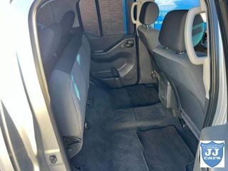 NISSAN Navara 2.5 dCI