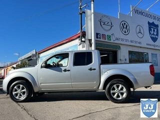 NISSAN Navara 2.5 dCI