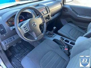 NISSAN Navara 2.5 dCI