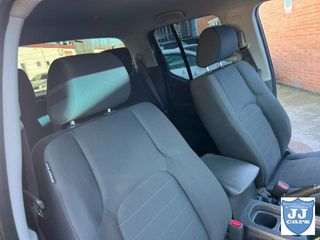 NISSAN Navara 2.5 dCI