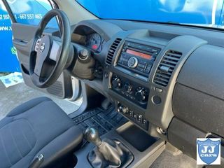 NISSAN Navara 2.5 dCI