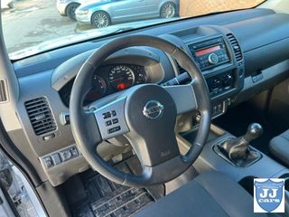 NISSAN Navara 2.5 dCI