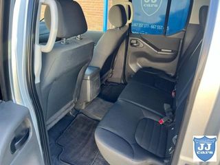 NISSAN Navara 2.5 dCI