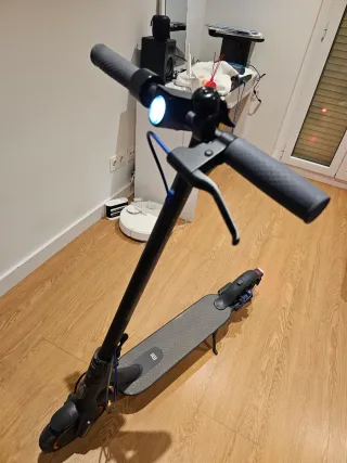 Patinete Eléctrico Xiaomi Mi Scooter 3
