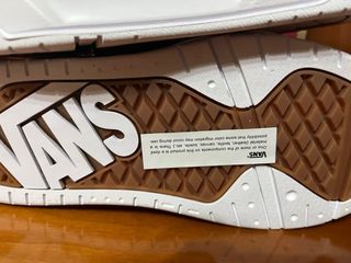 Zapatillas Vans Negras y Blancas