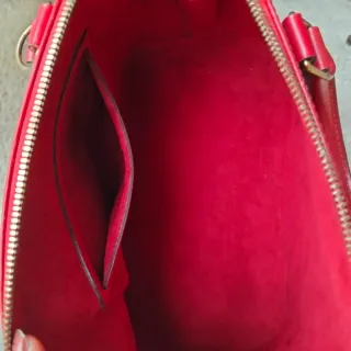 Louis Vuitton Alma Roja