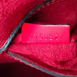 Louis Vuitton Alma Roja