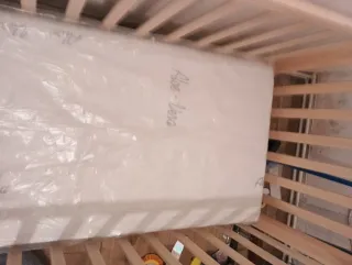 Cuna bebé + colchón sin usar+ sabanas en foto seve