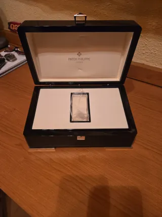 Caja Patek Philippe Marrón