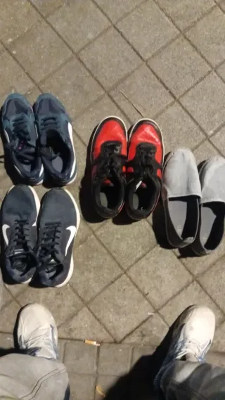 Lote zapatillas Nike azul y rojas