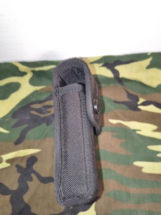 Porta caricatori doppio