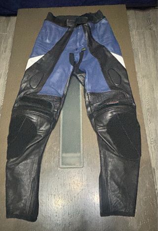 Mono de cuero para moto