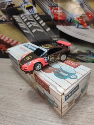 Porsche 911 GT3 Cup Scalextric 1:43 Carrera Go 1:4