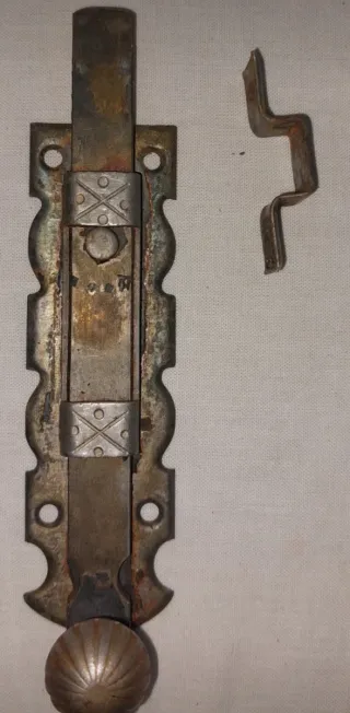 Pasador para puertas o ventanas