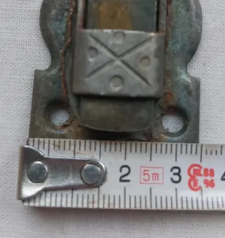 Pasador para puertas o ventanas