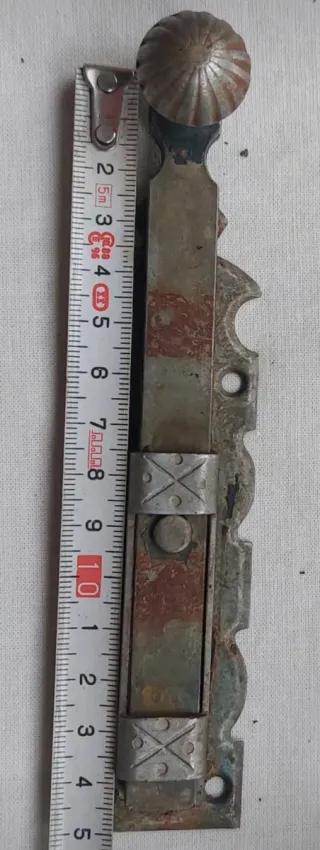 Pasador para puertas o ventanas