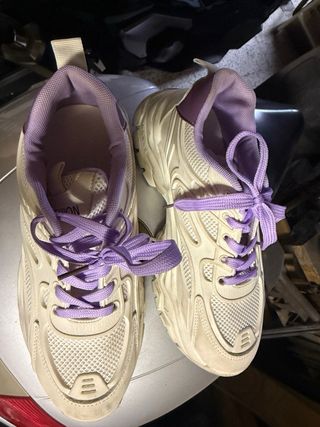 Scarpe da ginnastica beige e viola