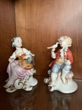 Ceramica Capodimonte Coppia Figure