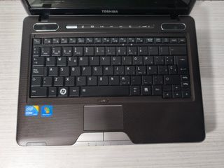 Portátil Toshiba i3 8GB RAM 120GB SSD W11