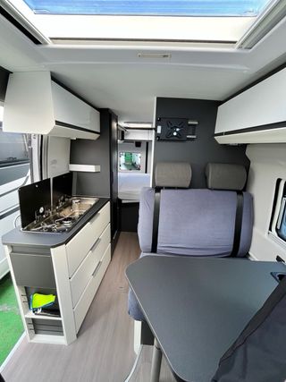 Furgoneta camper de alquiler