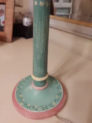 Lámpara de mesa madera pintada a mano