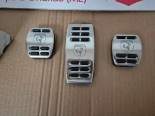 Pedali Abarth in alluminio per Grande punto
