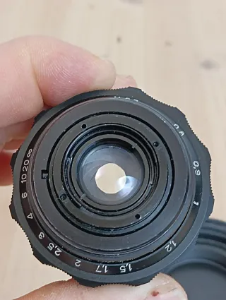 Jupiter 9 85mm F2 / Mir 1B 37mm F2.8