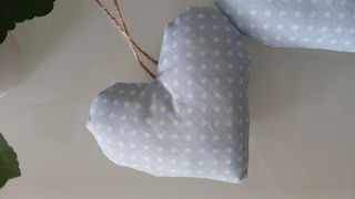 2 cuori shabby chic a pois celesti