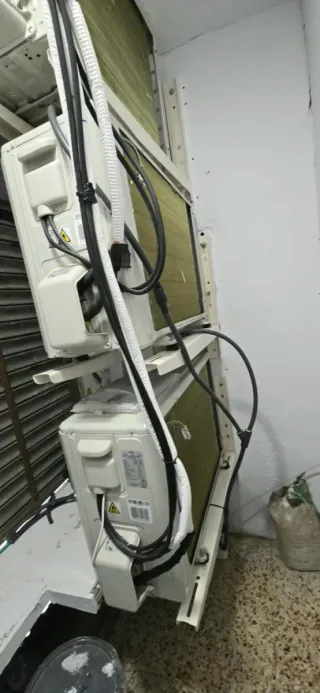 INSTALADOR DE AIRE ACONDICIONADO