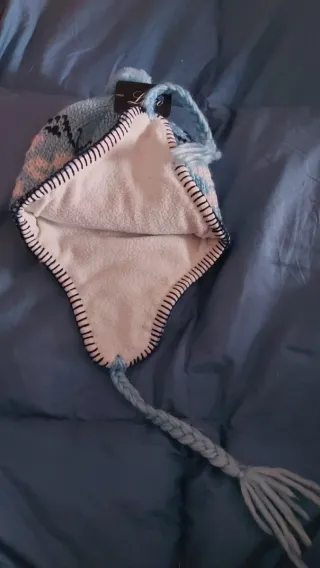 Gorro polar Lirios azul y blanco nuevo