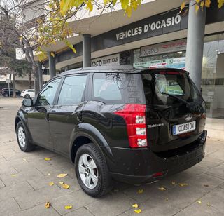 Mahindra XUV 500 2014