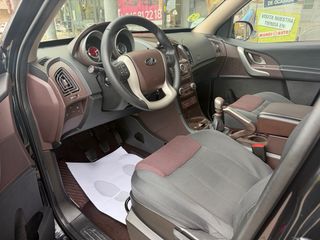 Mahindra XUV 500 2014